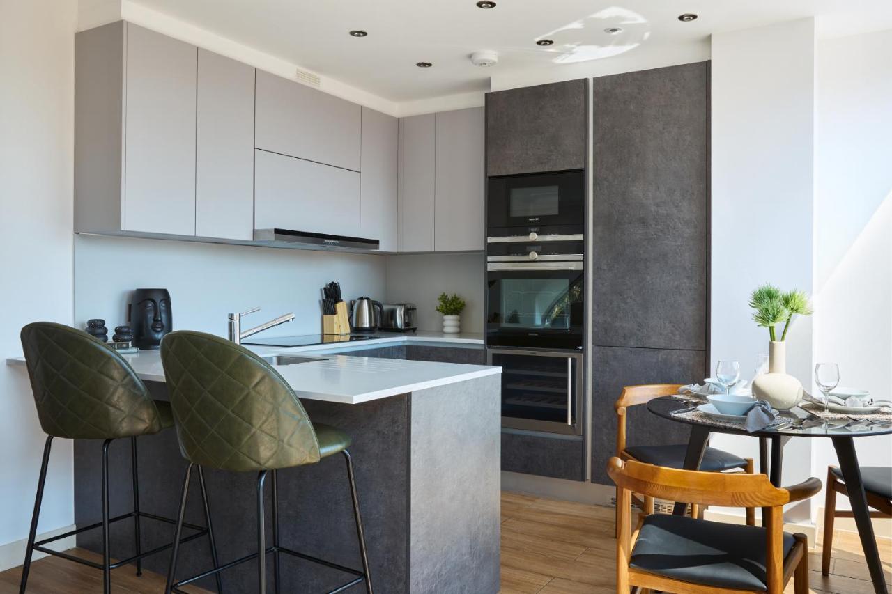 Kew Bridge By Viridian Apartments Exteriör bild