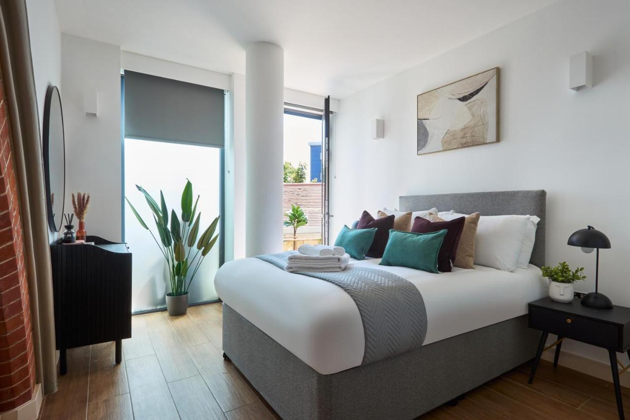 Kew Bridge By Viridian Apartments Exteriör bild