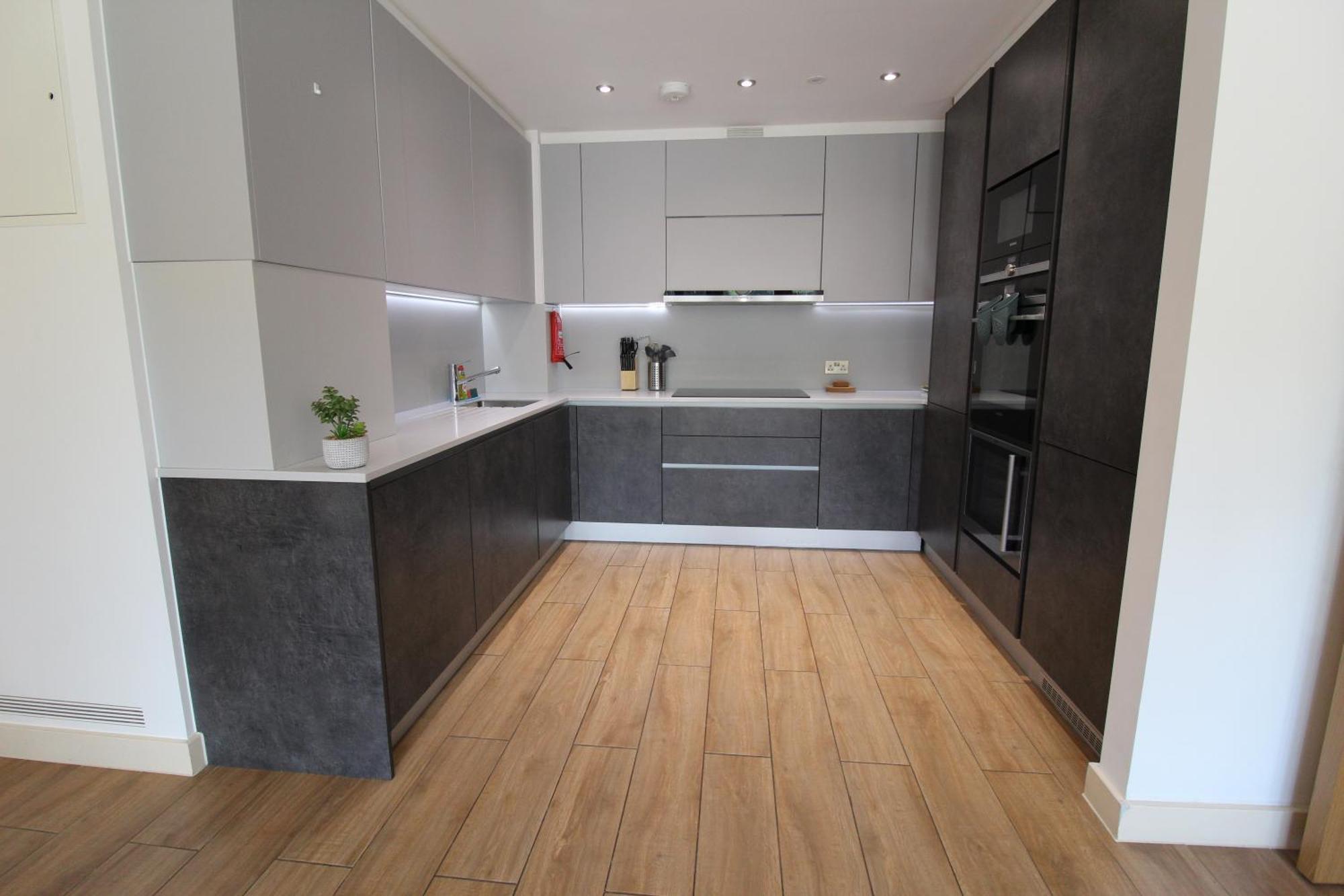 Kew Bridge By Viridian Apartments Exteriör bild
