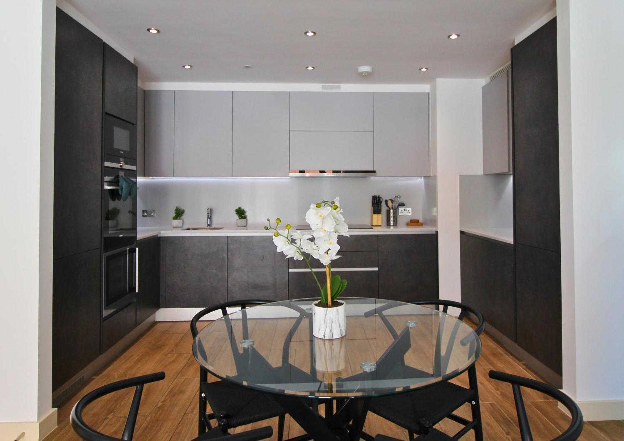Kew Bridge By Viridian Apartments Exteriör bild