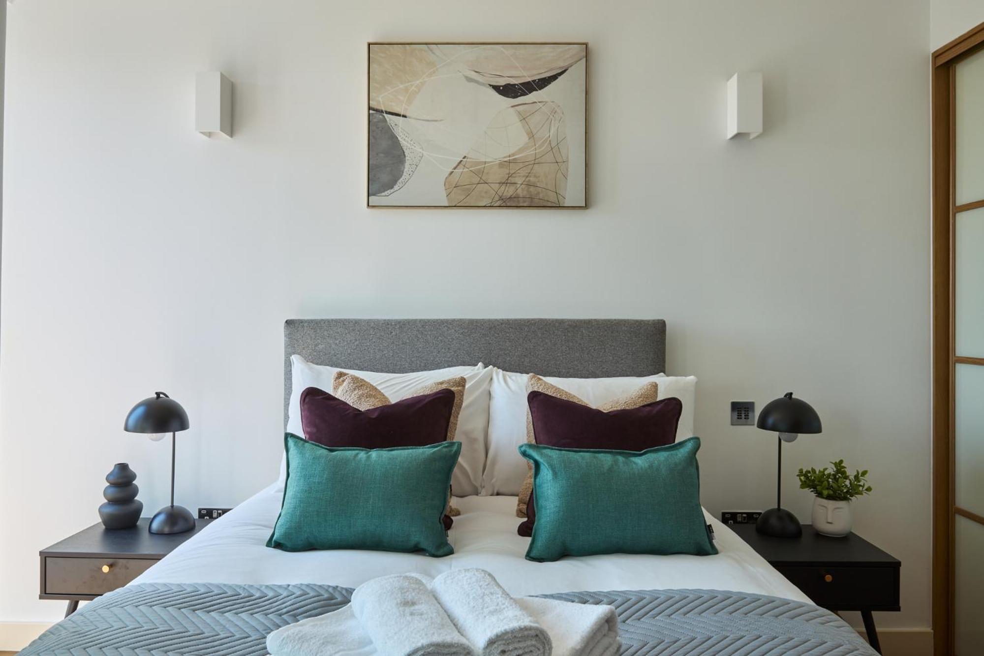 Kew Bridge By Viridian Apartments Exteriör bild