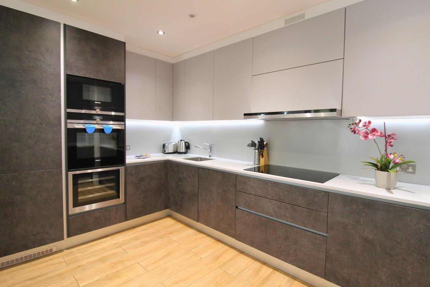 Kew Bridge By Viridian Apartments Exteriör bild
