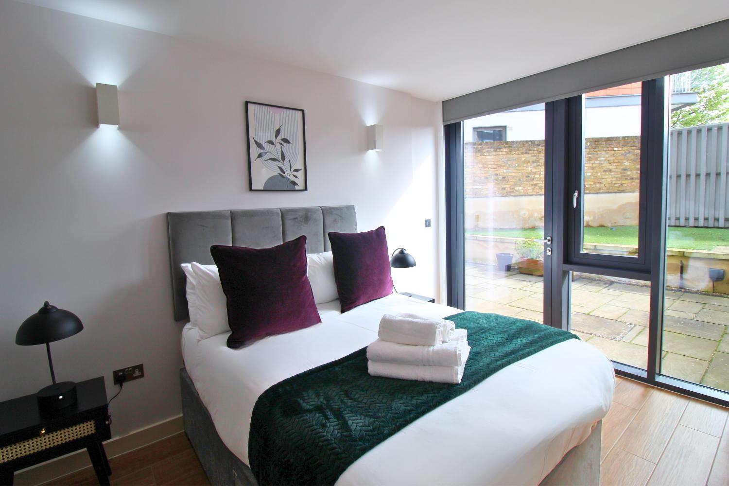 Kew Bridge By Viridian Apartments Exteriör bild